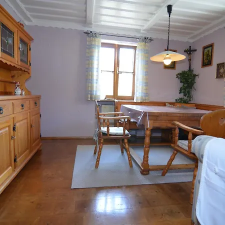 Homely In Prunn Near Forest With Bbq Apartment