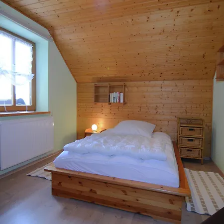 Homely In Prunn Near Forest With Bbq Apartment