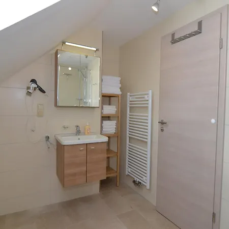 Apartment Homely In Prunn Near Forest With Bbq *