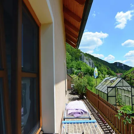 Homely In Prunn Near Forest With Bbq Appartamento Riedenburg