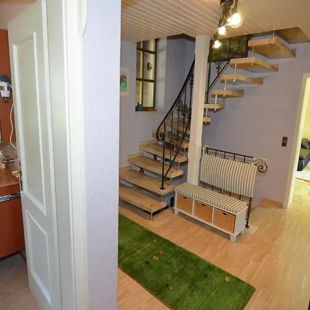 Homely In Prunn Near Forest With Bbq Appartamento *
